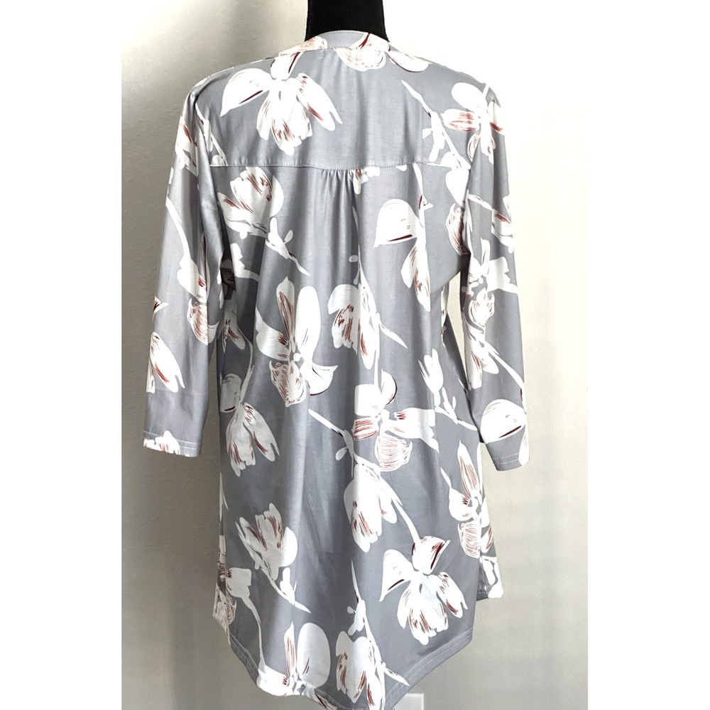 Reborn Women's Tunic/Dress Gray with Florals Size (L) - Picture 11 of 16